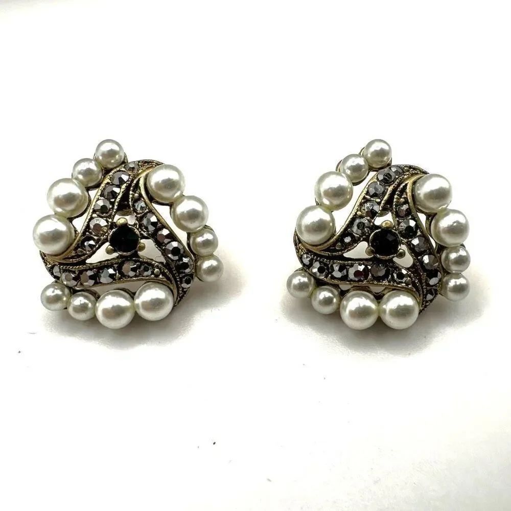 Faux pearl rhinestone post earrings